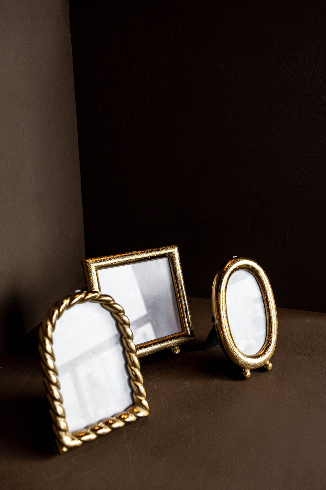 Brushed Brass Photo Frame: Oval - Thumbnail 2