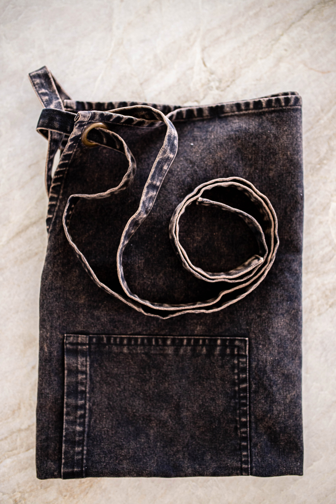 folded stone washed charcoal apron