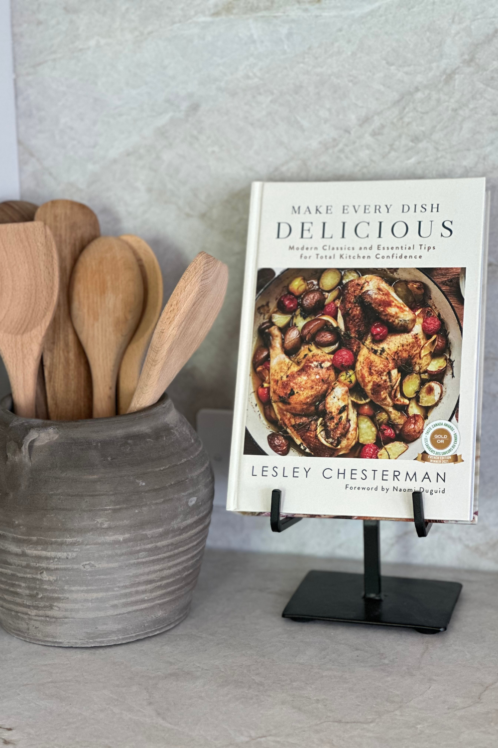 Small Black Iron Easel