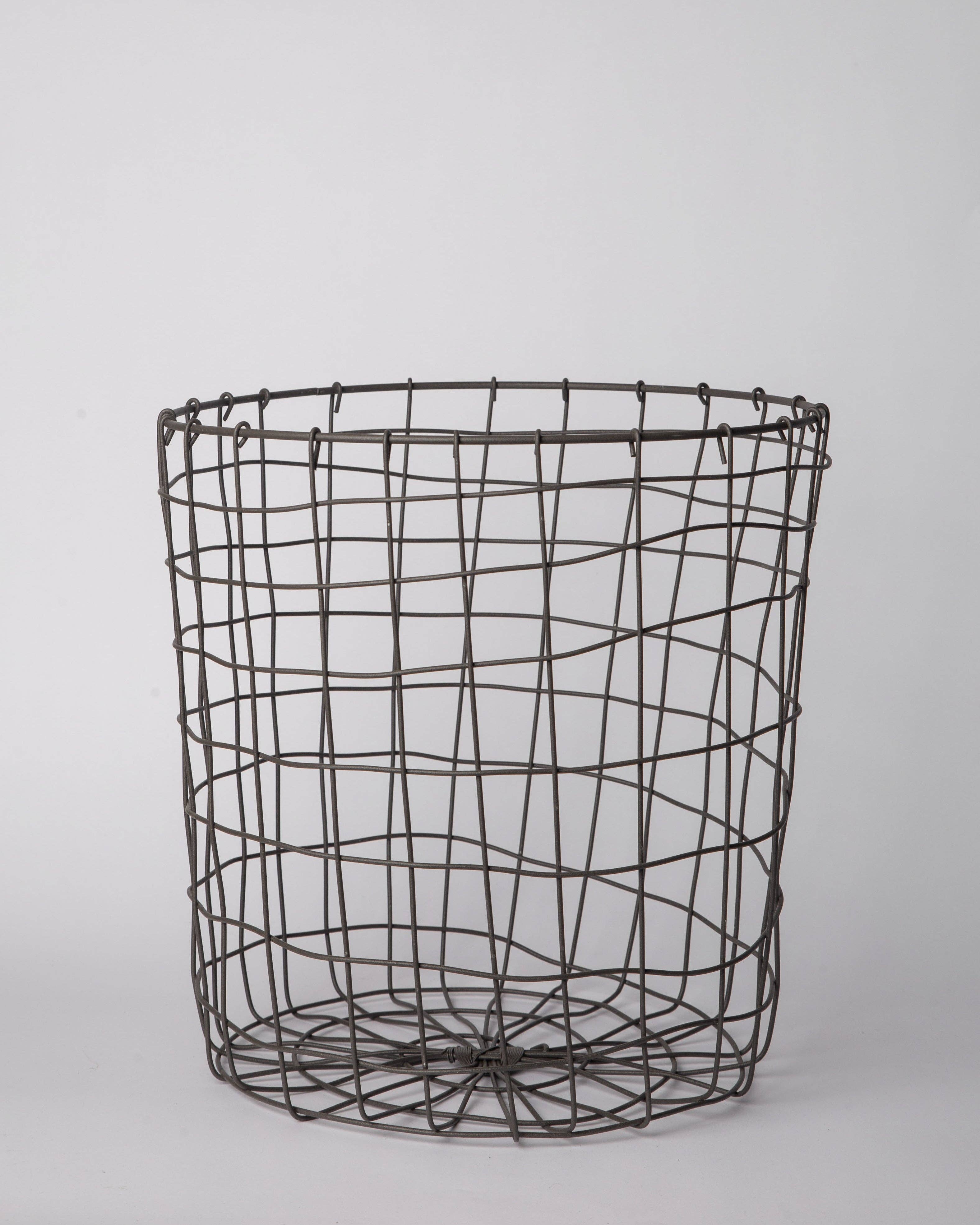 Round Iron Basket: Large