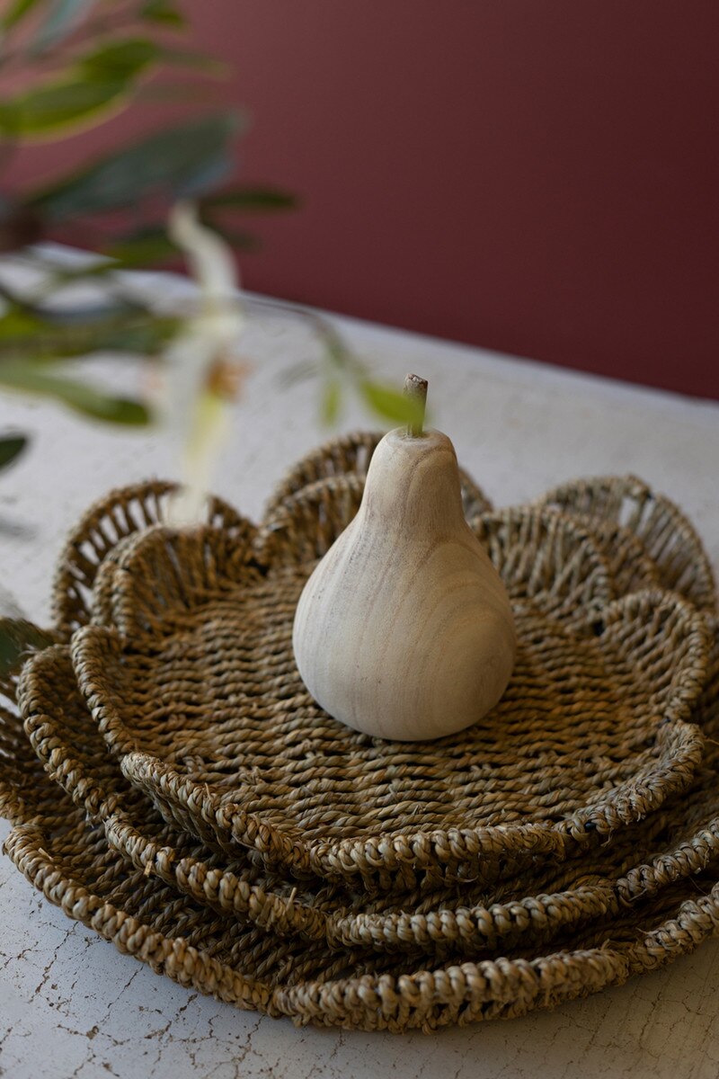 Flower-Shaped Woven Tray