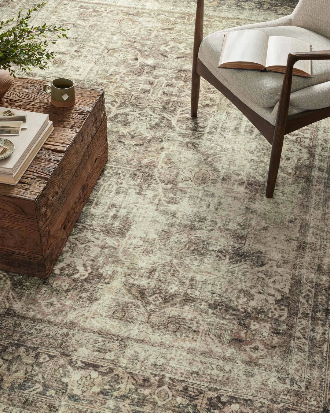 Sinclair Pebble/Taupe Rug Collection