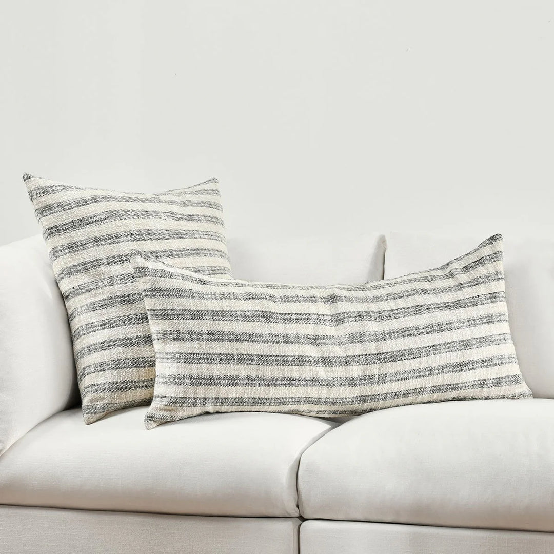 Linna Natural/Black Pillow