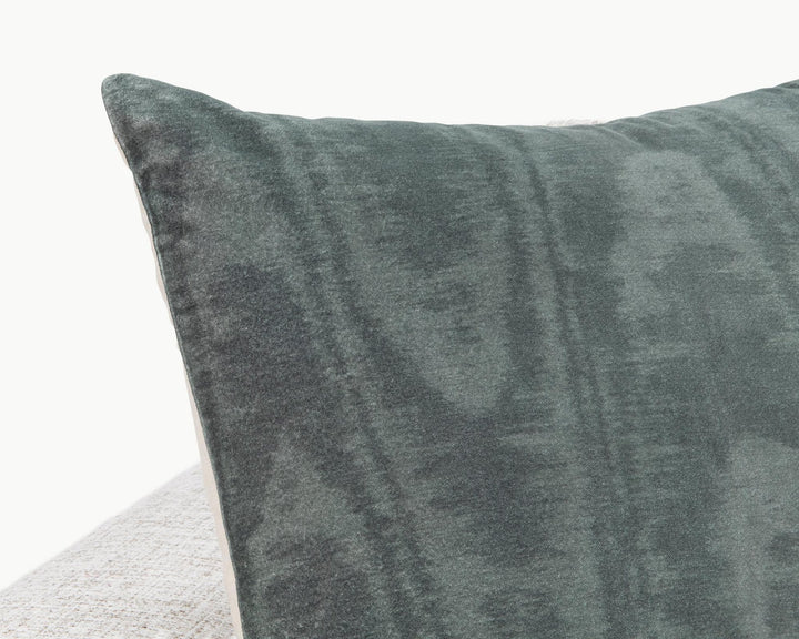 Hildene Ivy Green 22x22 Pillow