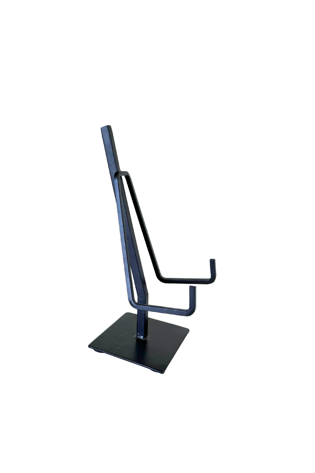 black metal easel with rectangular base