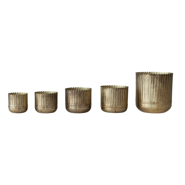 Metal Ribbed Planters