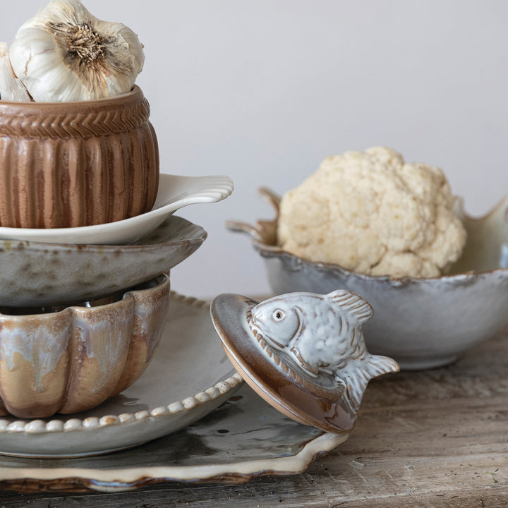 Stoneware Fluted Scalloped Bowl