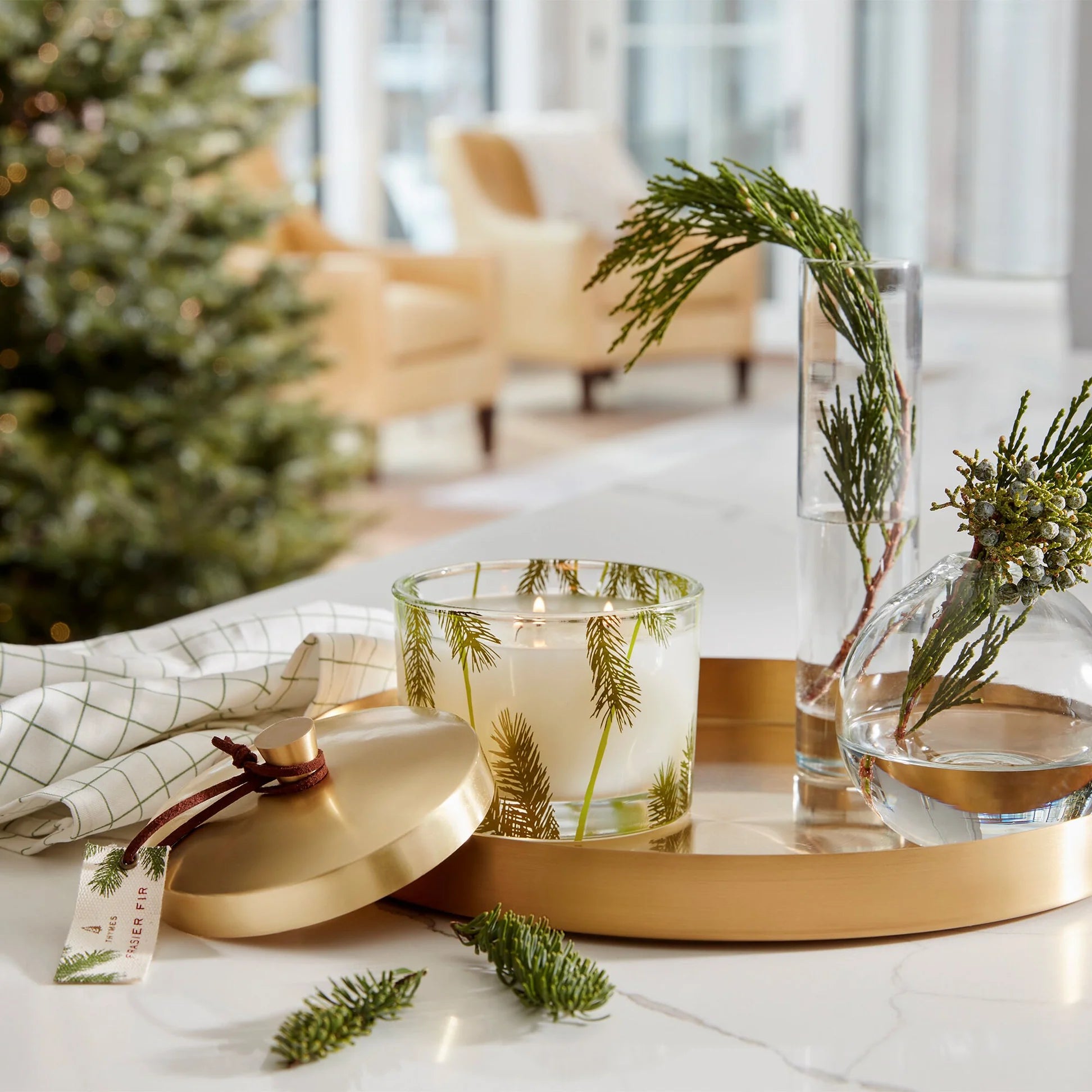 THYMES Frasier Fir Pine Needle 3-Wick Candle - Thumbnail 5