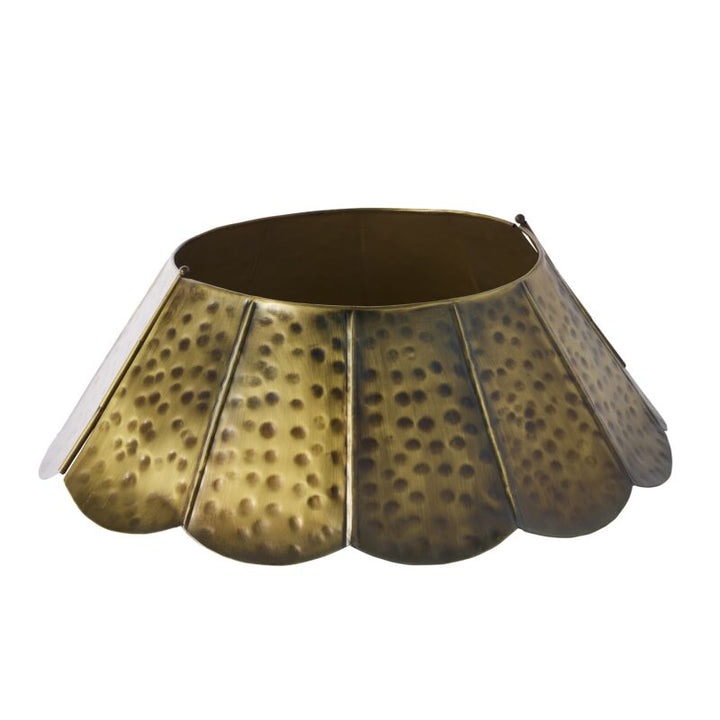 Scalloped Tree Collar